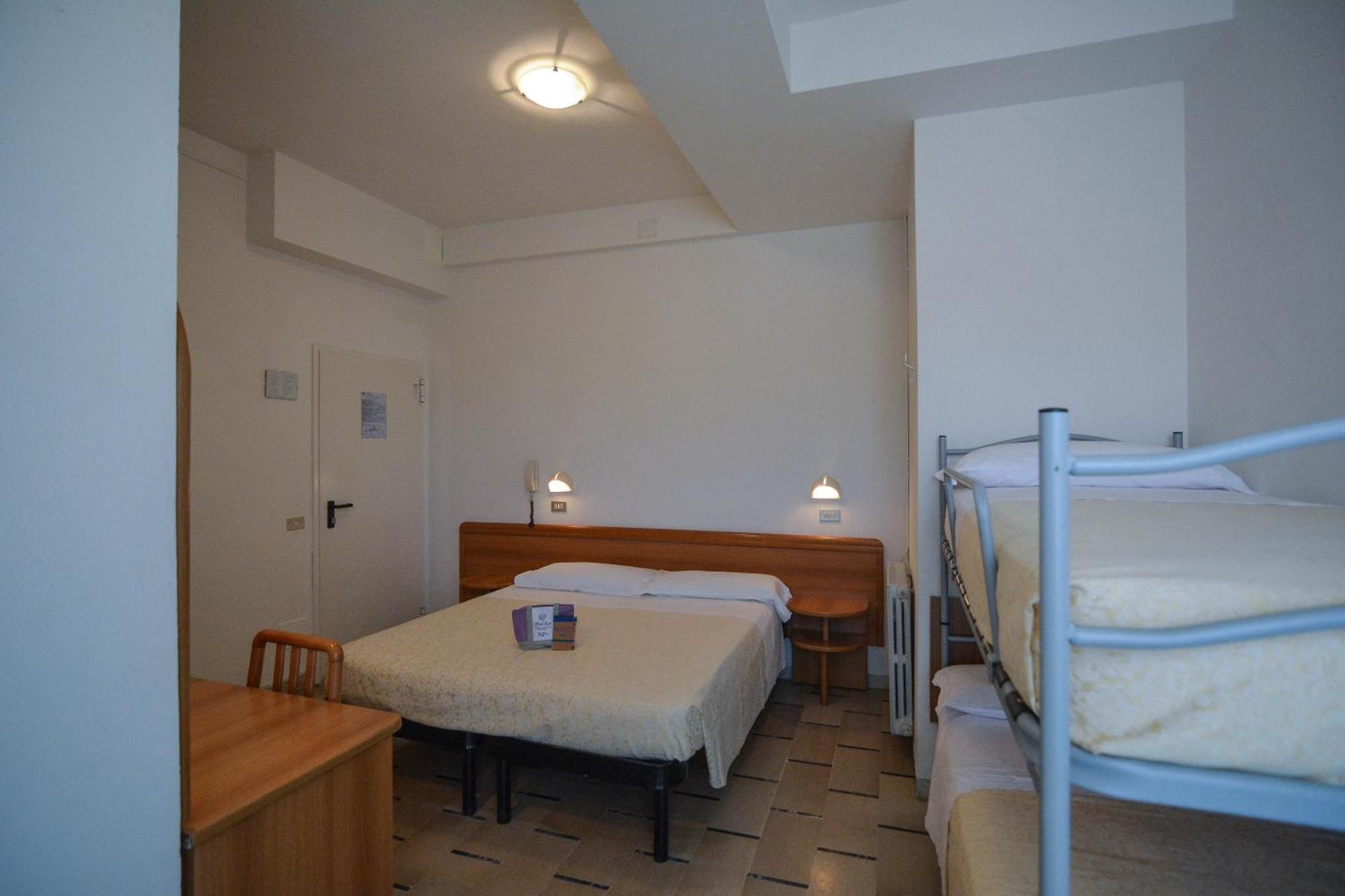 Hotel Zani Cervia Bagian luar foto