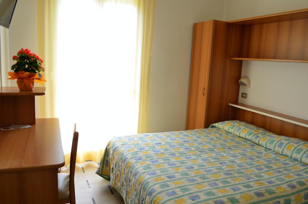 Hotel Zani Cervia Ruang foto