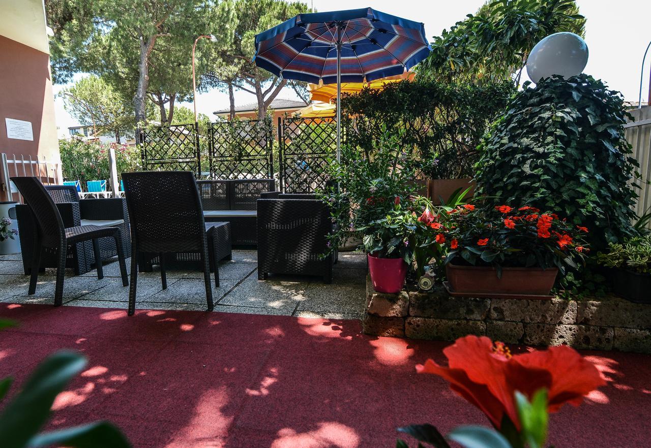 Hotel Zani Cervia Bagian luar foto